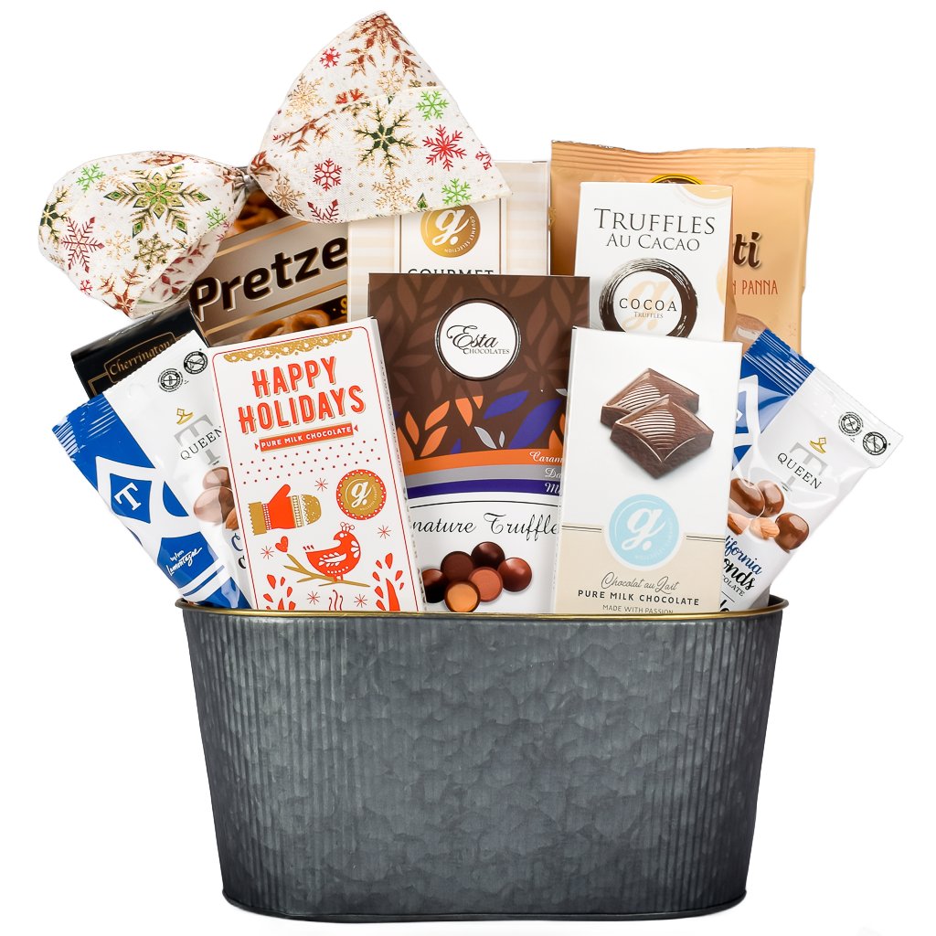 Christmas Elegance Basket With Sweets
